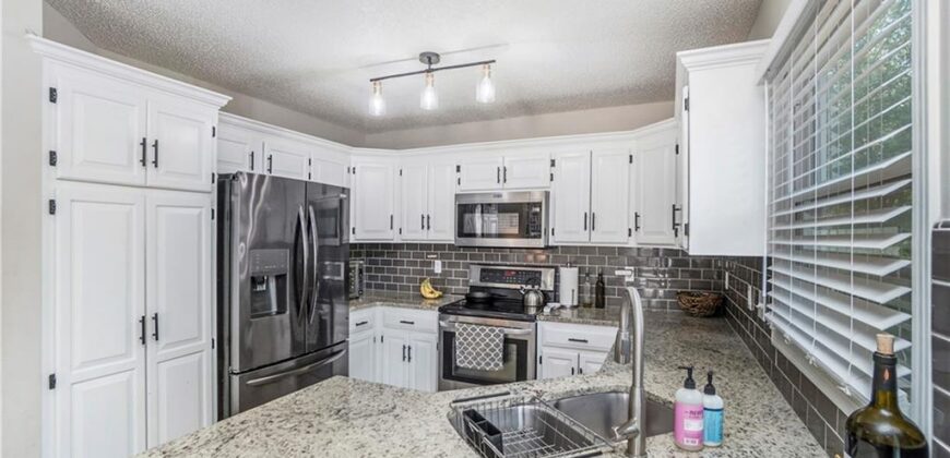 10002 NW 86th Terrace, Kansas City, MO 64153