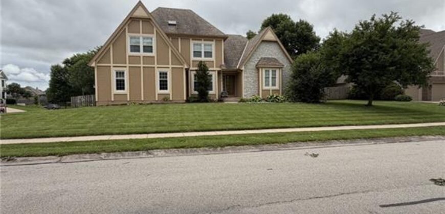 1619 NE 100 Court, Kansas City, MO 64155