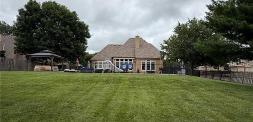 1619 NE 100 Court, Kansas City, MO 64155