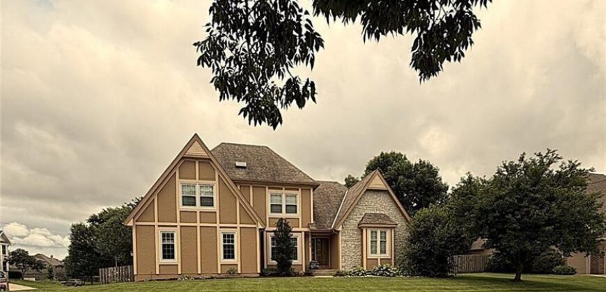 1619 NE 100 Court, Kansas City, MO 64155