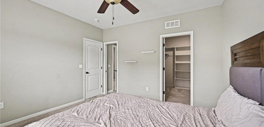 9000 N Seymour Avenue, Kansas City, MO 64153