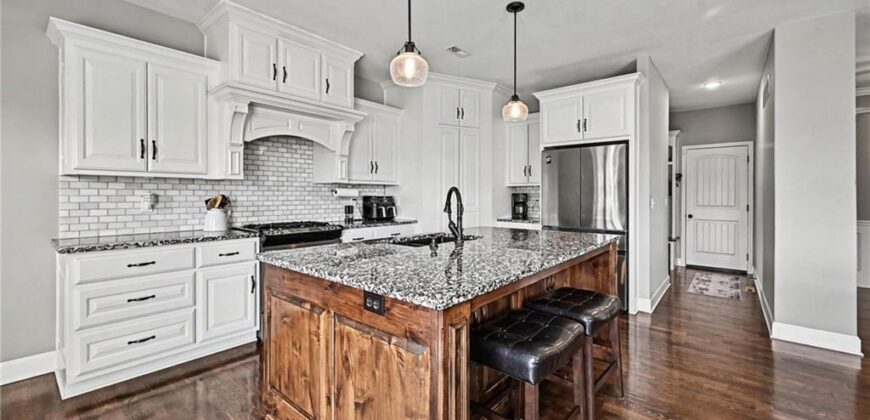 9000 N Seymour Avenue, Kansas City, MO 64153