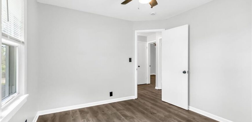 8849 N Locust Street, Kansas City, MO 64155