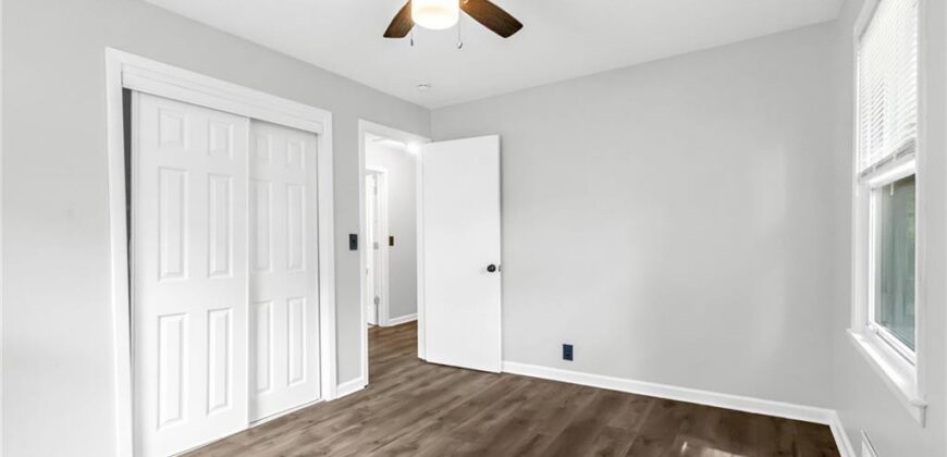 8849 N Locust Street, Kansas City, MO 64155