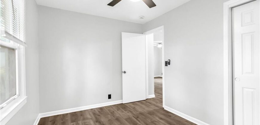 8849 N Locust Street, Kansas City, MO 64155