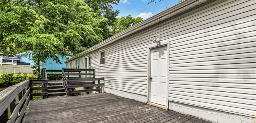 8849 N Locust Street, Kansas City, MO 64155