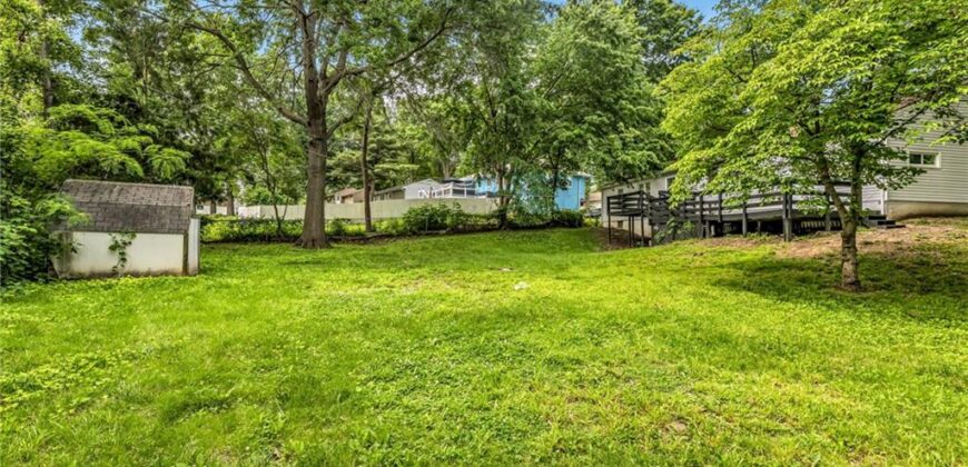 8849 N Locust Street, Kansas City, MO 64155