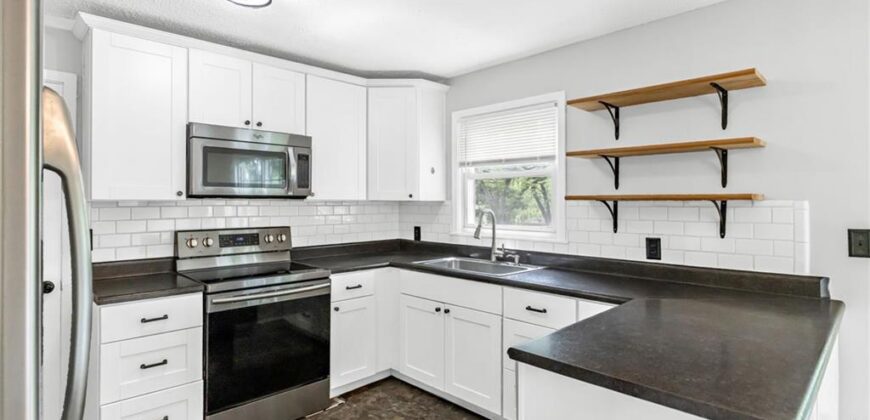 8849 N Locust Street, Kansas City, MO 64155