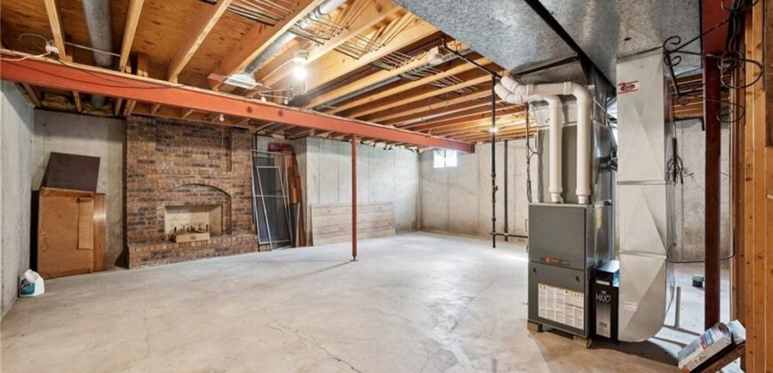 6401 N Park Avenue, Kansas City, MO 64118