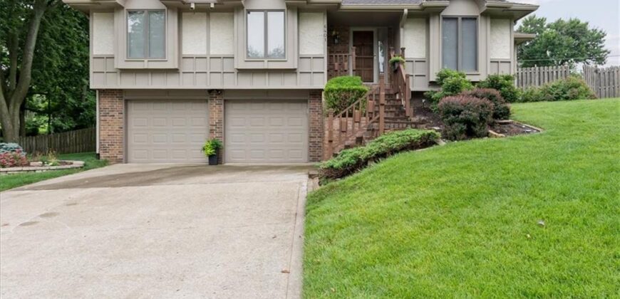 6401 N Park Avenue, Kansas City, MO 64118