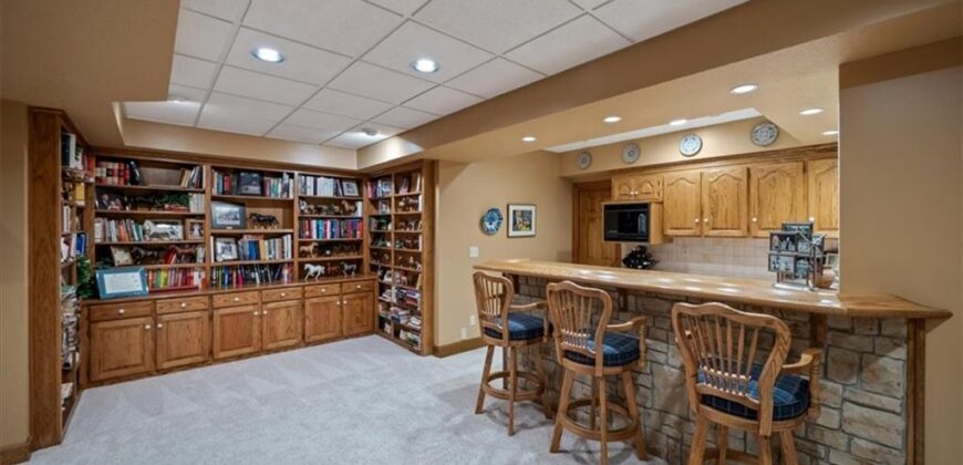 9200 NW 78th Street, Kansas City, MO 64152