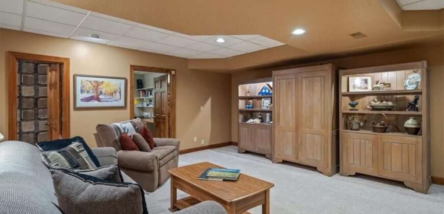 9200 NW 78th Street, Kansas City, MO 64152