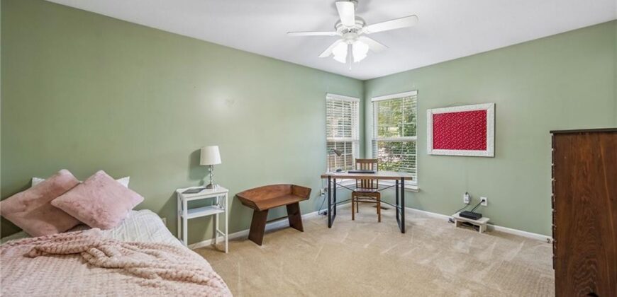 7102 N Kingston Court, Gladstone, MO 64119