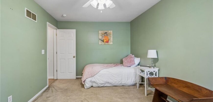 7102 N Kingston Court, Gladstone, MO 64119