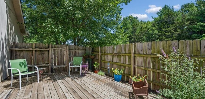 7102 N Kingston Court, Gladstone, MO 64119