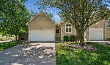 7102 N Kingston Court, Gladstone, MO 64119