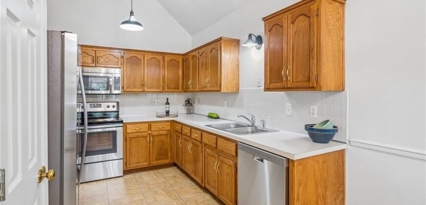7102 N Kingston Court, Gladstone, MO 64119