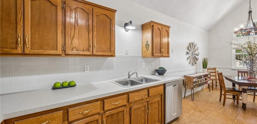 7102 N Kingston Court, Gladstone, MO 64119