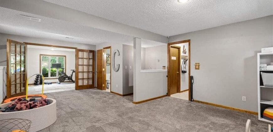 3905 N Colorado Avenue, Kansas City, MO 64117