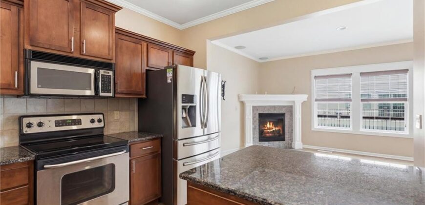 2911 Gentry Park Parkway, Kansas City, MO 64116