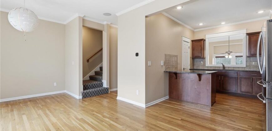 2911 Gentry Park Parkway, Kansas City, MO 64116