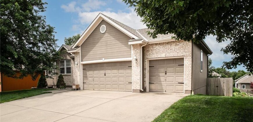 406 BRIAR Lane, Kearney, MO 64060