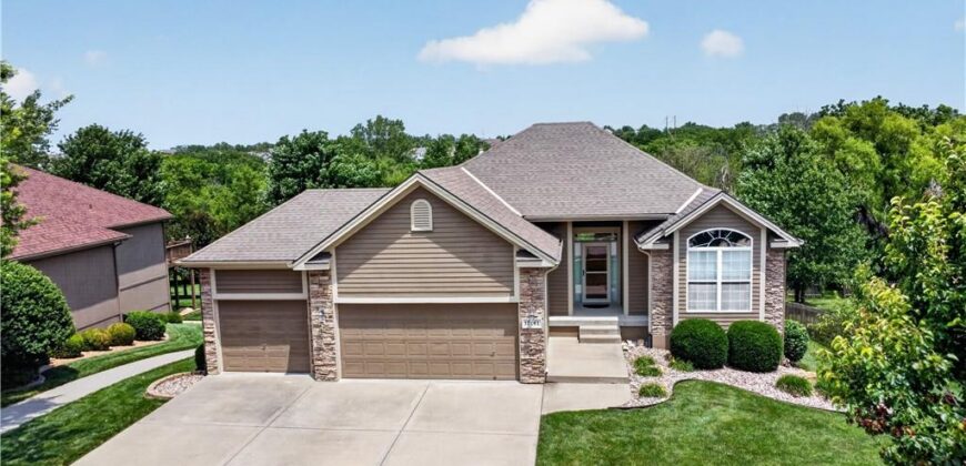 10141 N Lane Drive, Kansas City, MO 64157