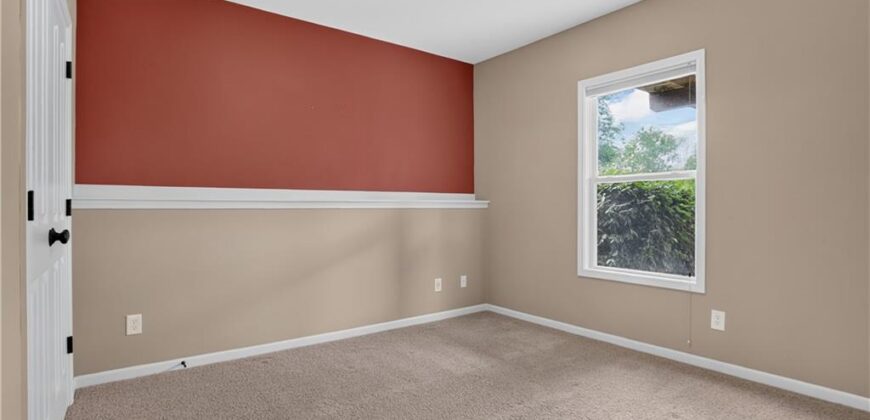 10141 N Lane Drive, Kansas City, MO 64157