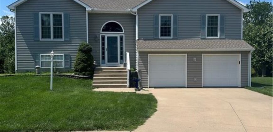 12650 Oakwood Drive, Platte City, MO 64079