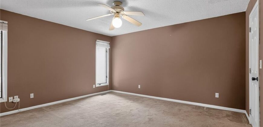 10425 N Campbell Court, Kansas City, MO 64155