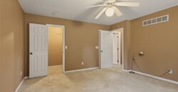 10425 N Campbell Court, Kansas City, MO 64155