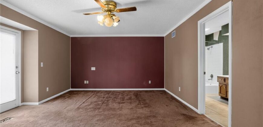 10425 N Campbell Court, Kansas City, MO 64155