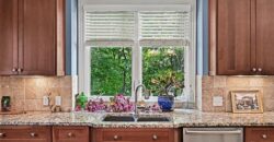 8033 Clearwater Drive, Parkville, MO 64152