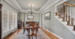 8033 Clearwater Drive, Parkville, MO 64152