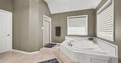 8033 Clearwater Drive, Parkville, MO 64152