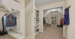 8033 Clearwater Drive, Parkville, MO 64152