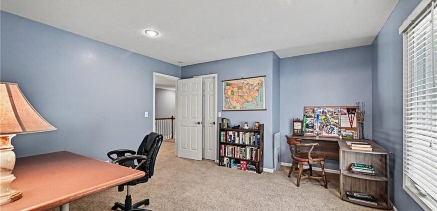 8033 Clearwater Drive, Parkville, MO 64152