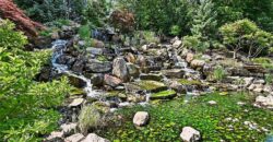 8033 Clearwater Drive, Parkville, MO 64152