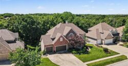 8033 Clearwater Drive, Parkville, MO 64152