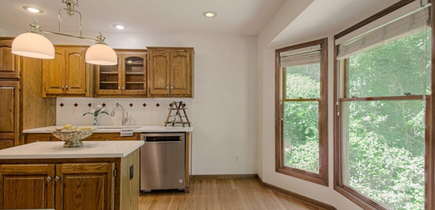 920 NE 102nd Street, Kansas City, MO 64155