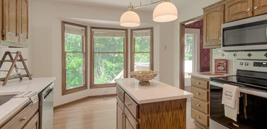 920 NE 102nd Street, Kansas City, MO 64155