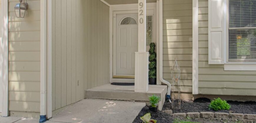 920 NE 102nd Street, Kansas City, MO 64155