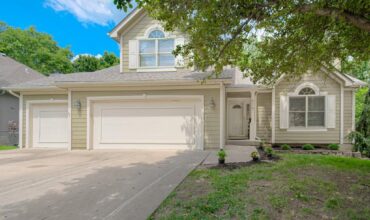 920 NE 102nd Street, Kansas City, MO 64155