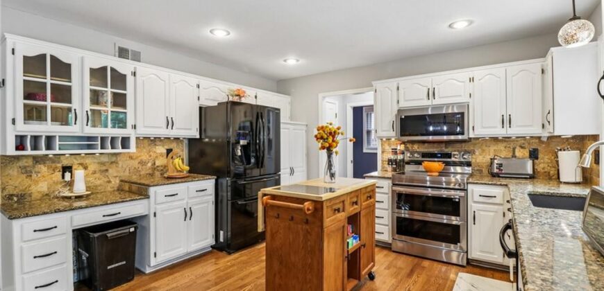 5115 NW 66th Terrace, Kansas City, MO 64151