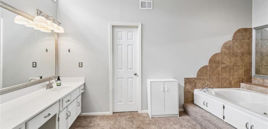 5115 NW 66th Terrace, Kansas City, MO 64151