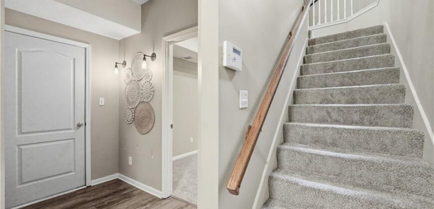 5316 NW Bluff Drive, Parkville, MO 64152