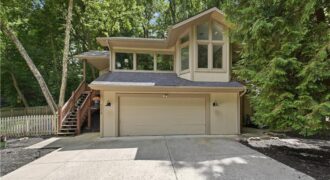5316 NW Bluff Drive, Parkville, MO 64152