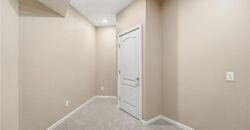 5316 NW Bluff Drive, Parkville, MO 64152