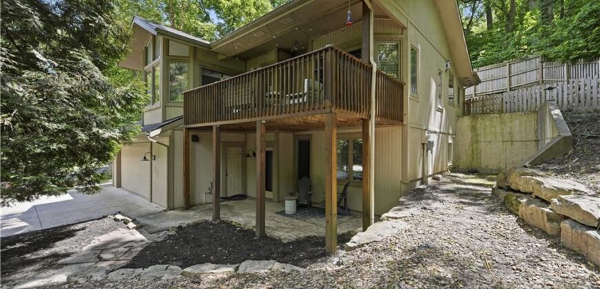 5316 NW Bluff Drive, Parkville, MO 64152