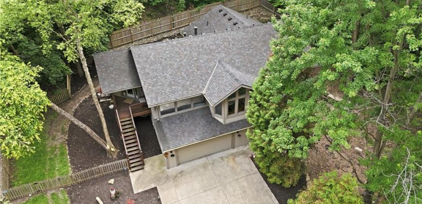 5316 NW Bluff Drive, Parkville, MO 64152